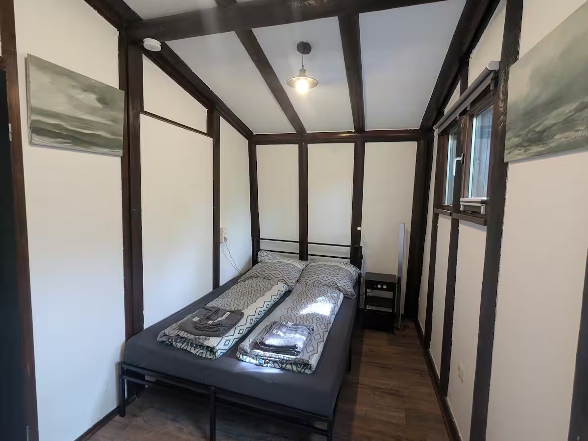 Zweites Schlafzimmer mit Doppelbett