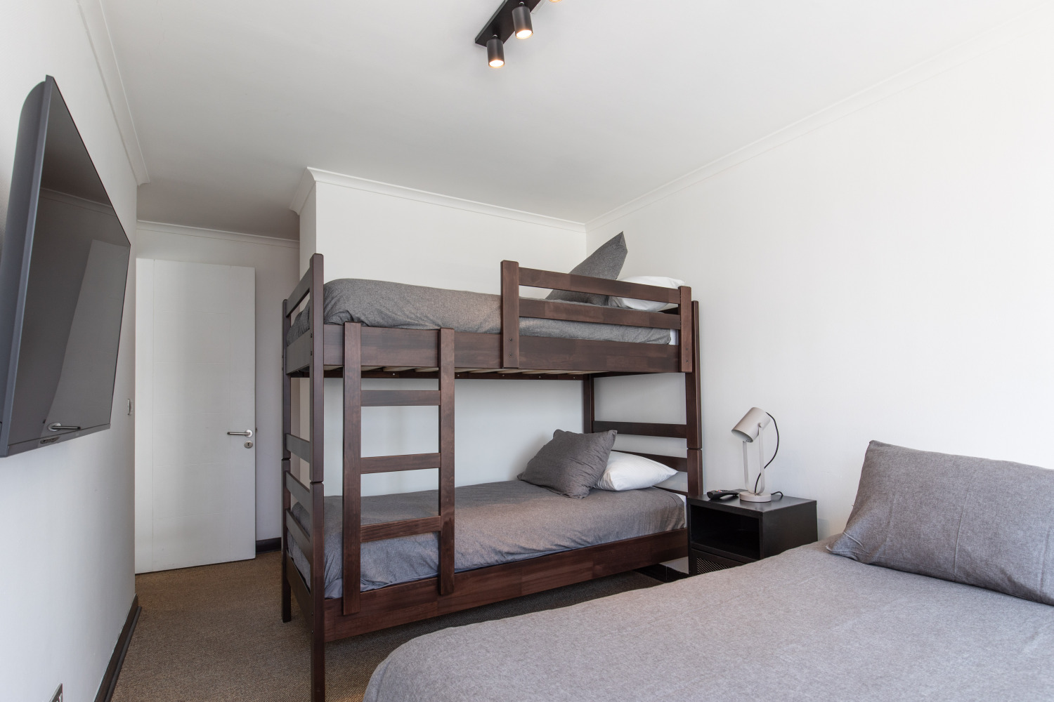 CXII120 904a (12).jpg