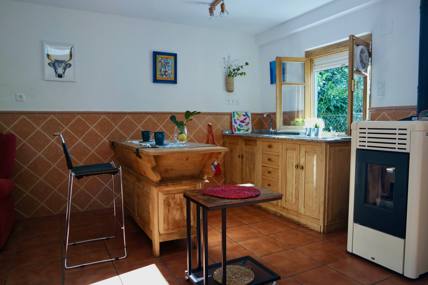 17 apartamento cocina.jpeg