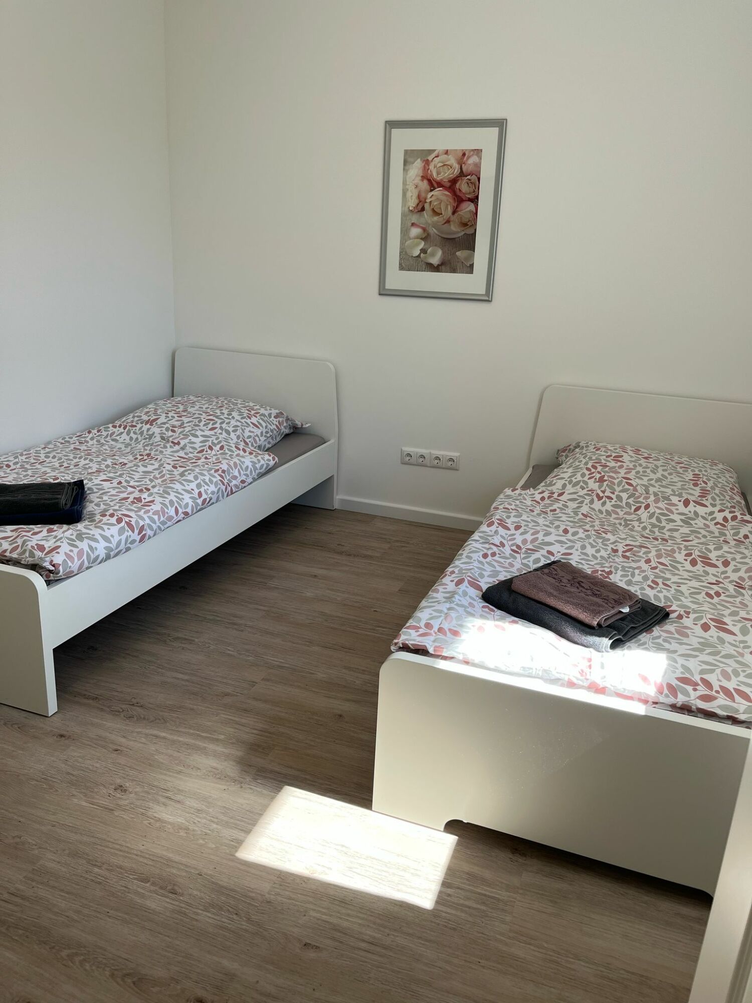 W7 Schlafzimmer 2 (2).jpg