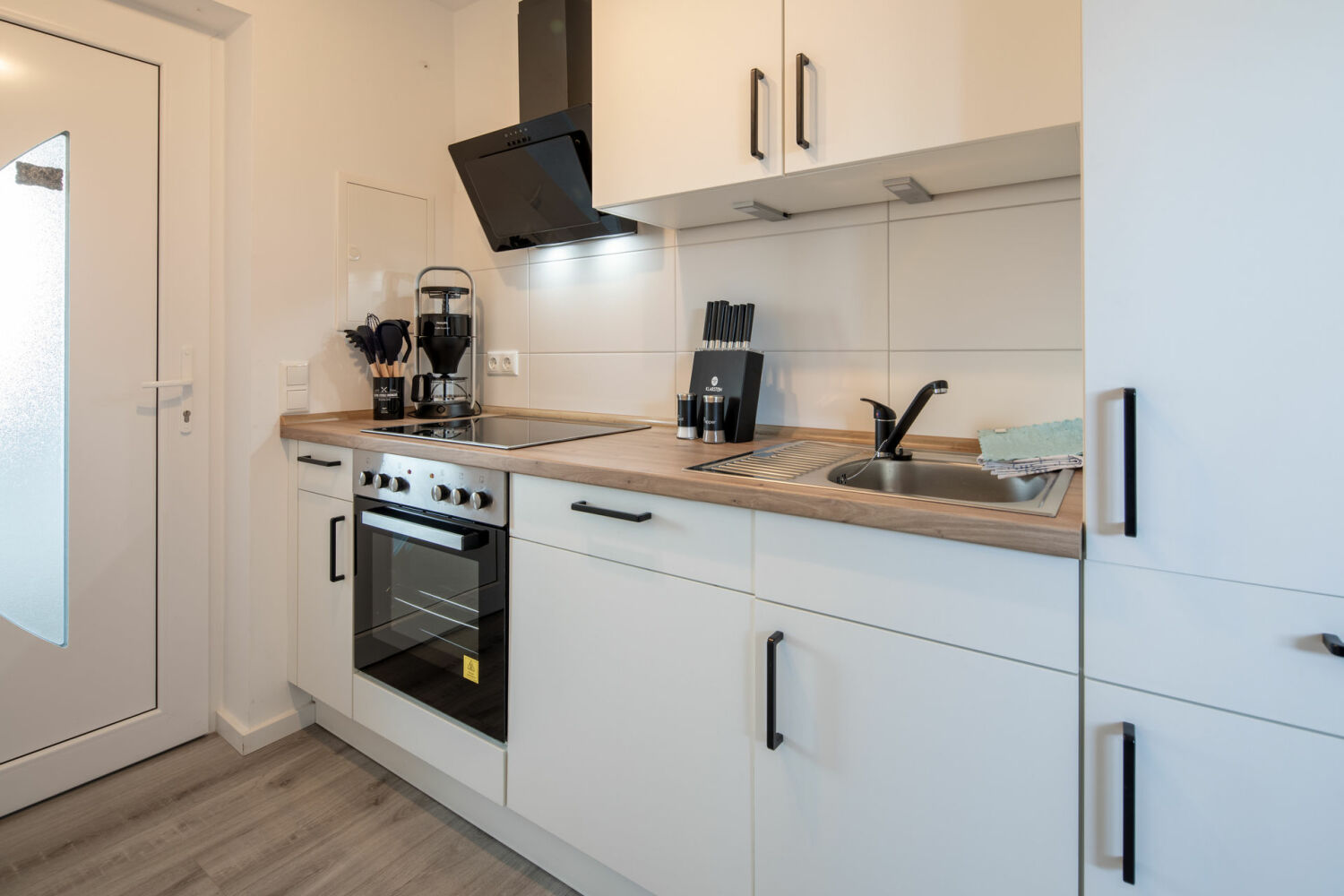 9 - _MG_0100-HDR.jpg