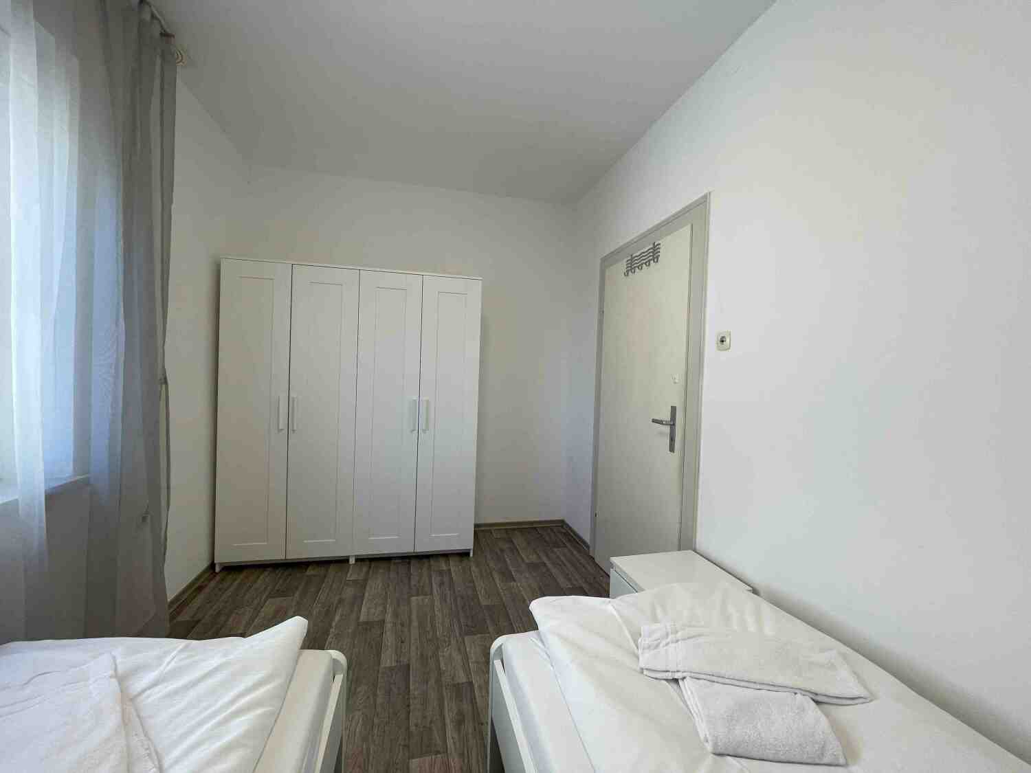 SAD242_(OG) Wackersdorfer Straß 38, 92421 Schwandorf (7).jpg