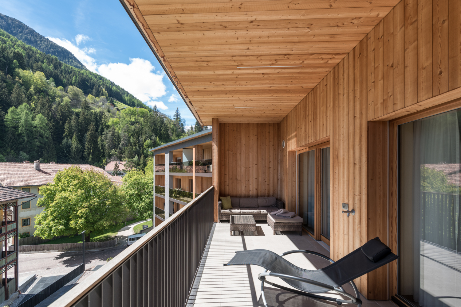deluxe-appartamento-altoadige-balcone.jpg