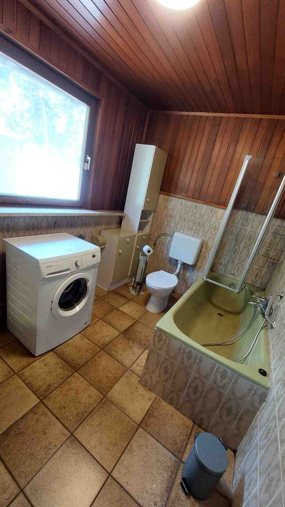 WA122_Am Rasthof 1, 92442 Wackersdorf (5).jpg