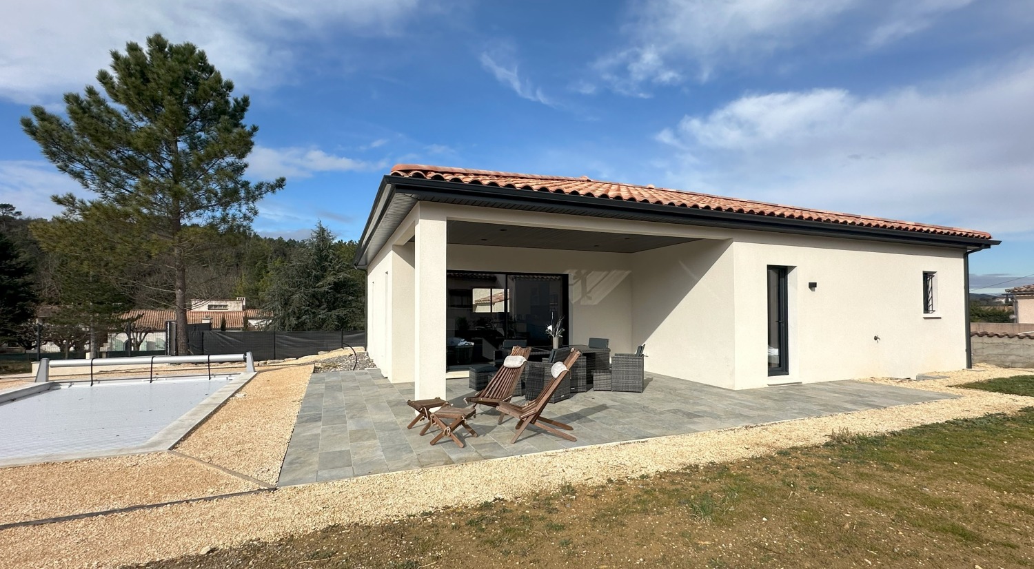 TERRASSE PISCINE.JPG