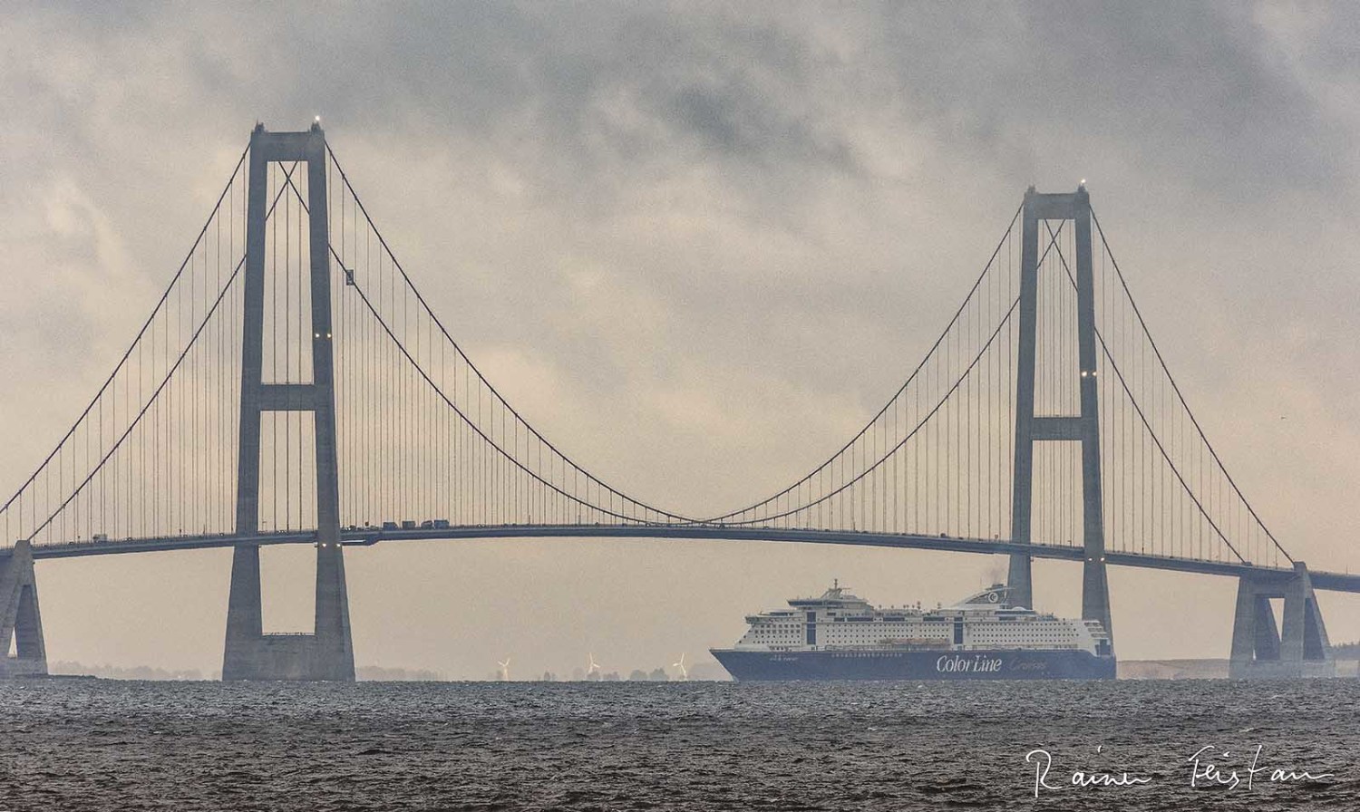 Brücke_Schiff_A329008 mm.JPG