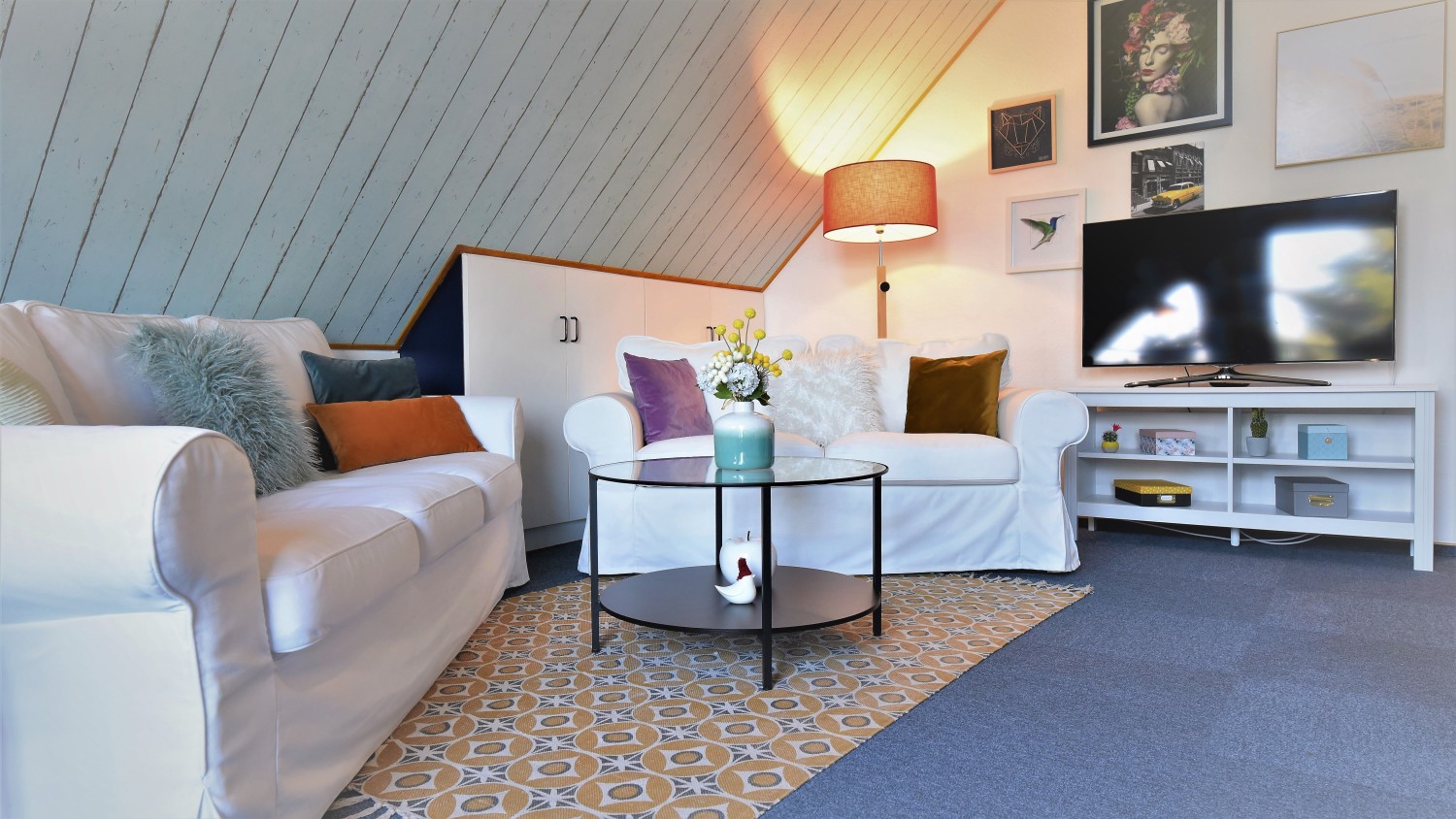 Living Room Sofa Ok (3).JPG