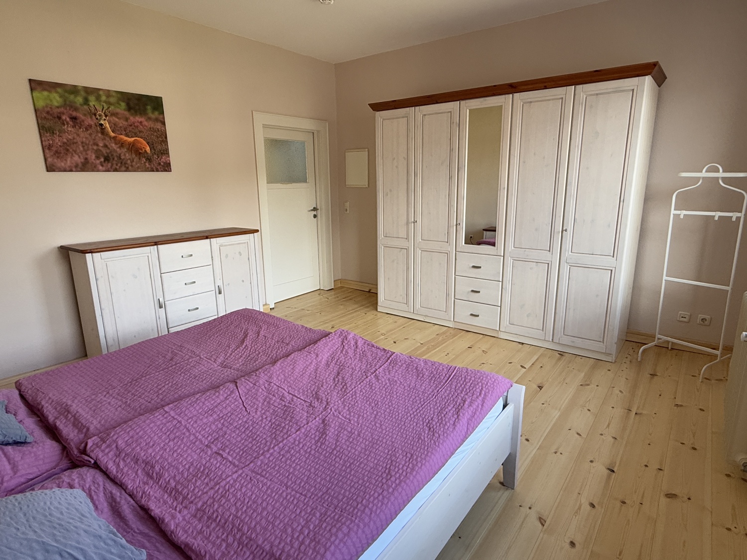 Schlafzimmer groß 3.JPG