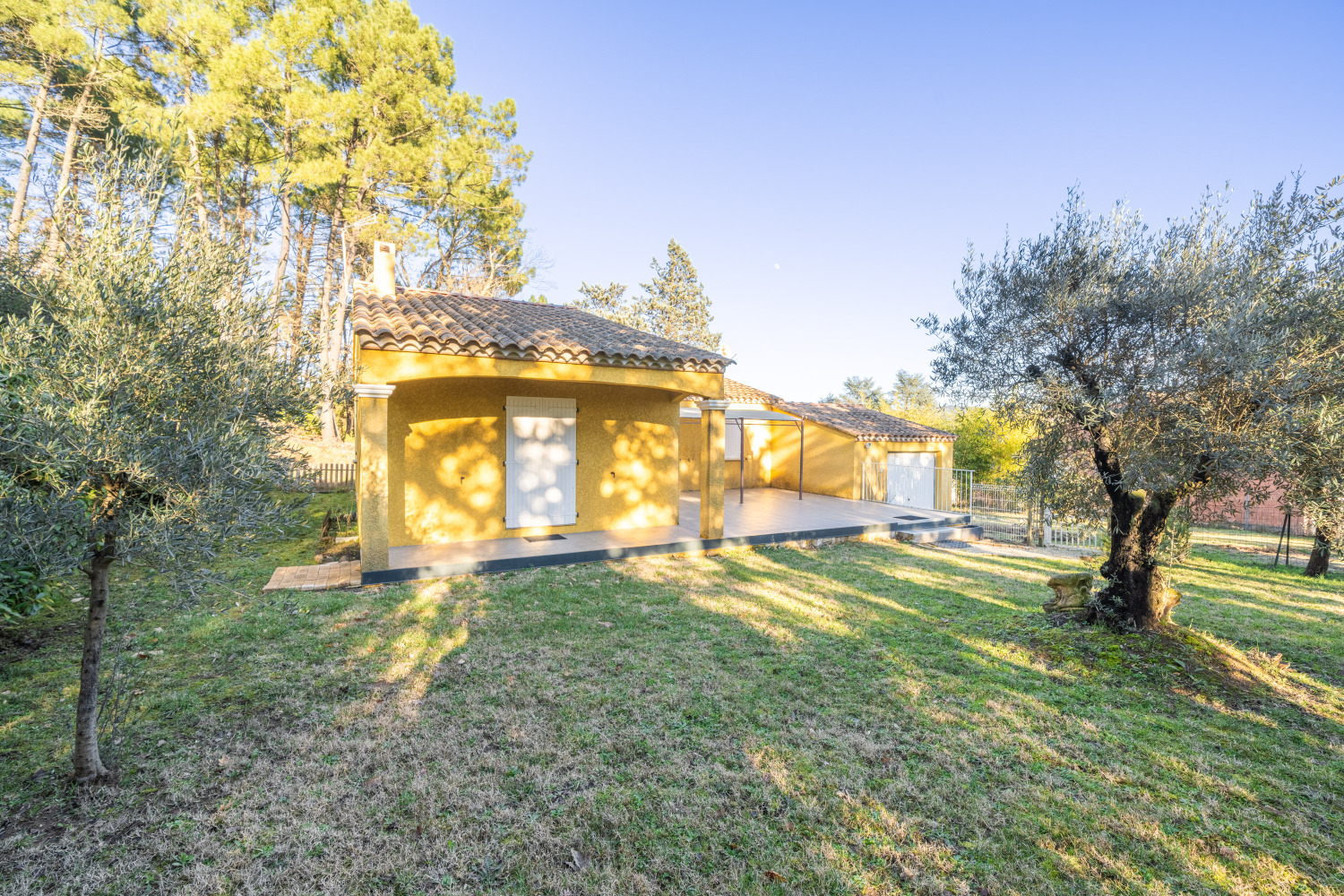 Ext Bréguiéres 5.JPG