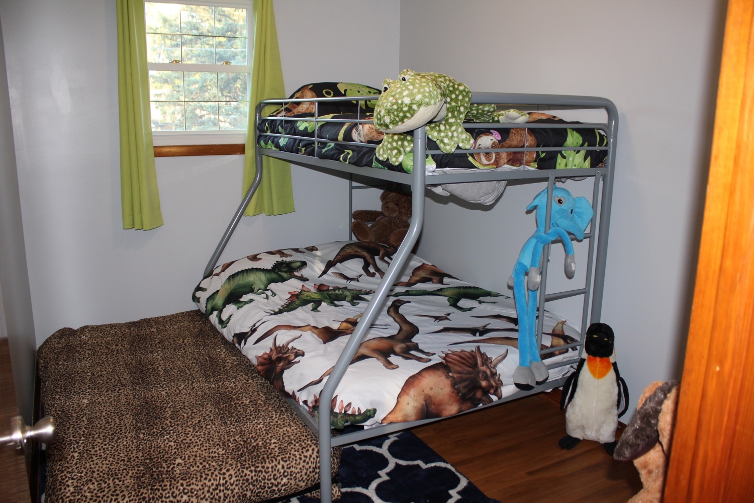 Bedroom 2 Bunkbed with trundle out.JPG