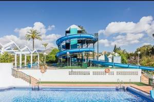 Piscina Sirena 3.jpg