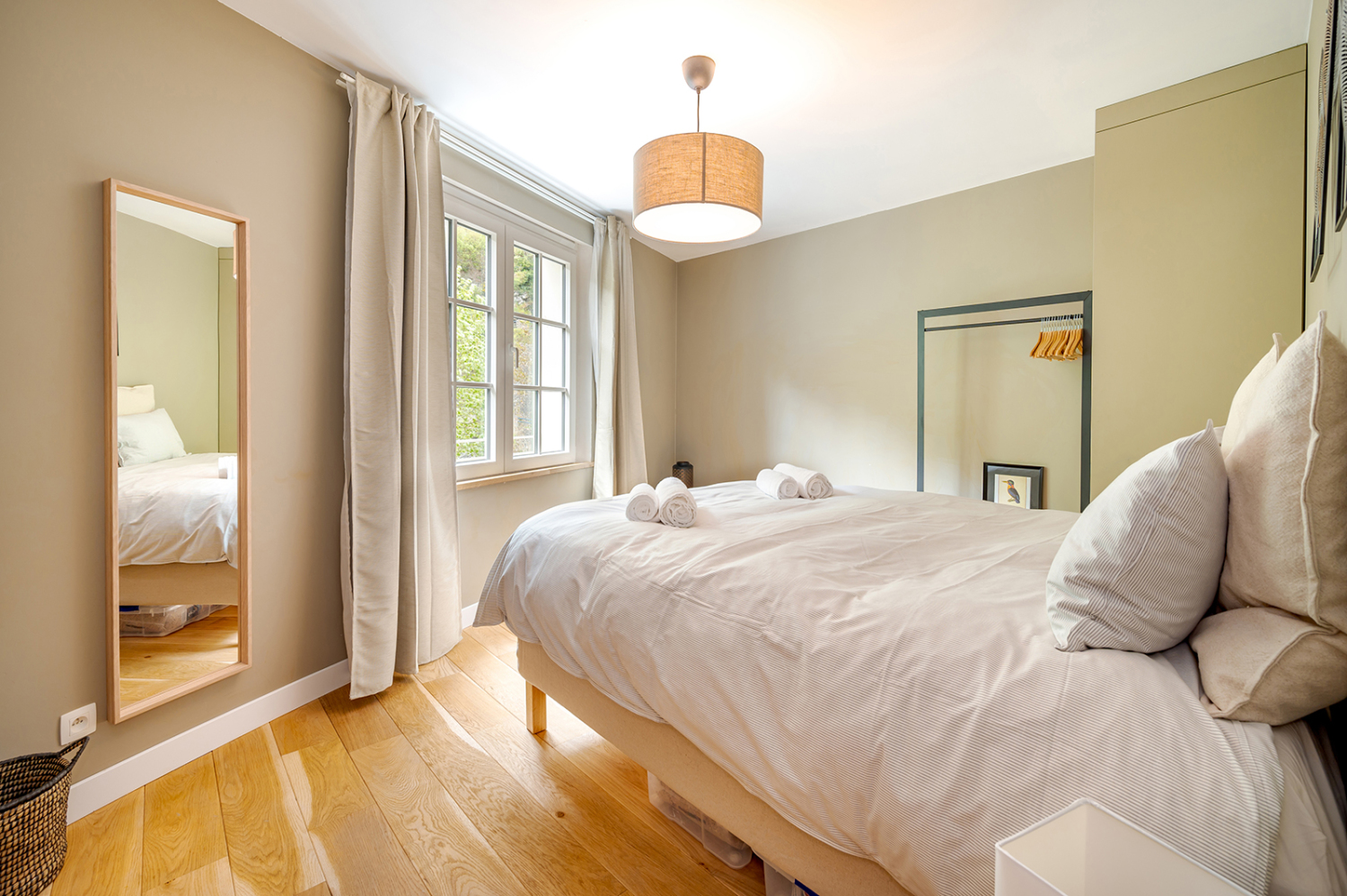 LROOur-10-01 (14).jpg