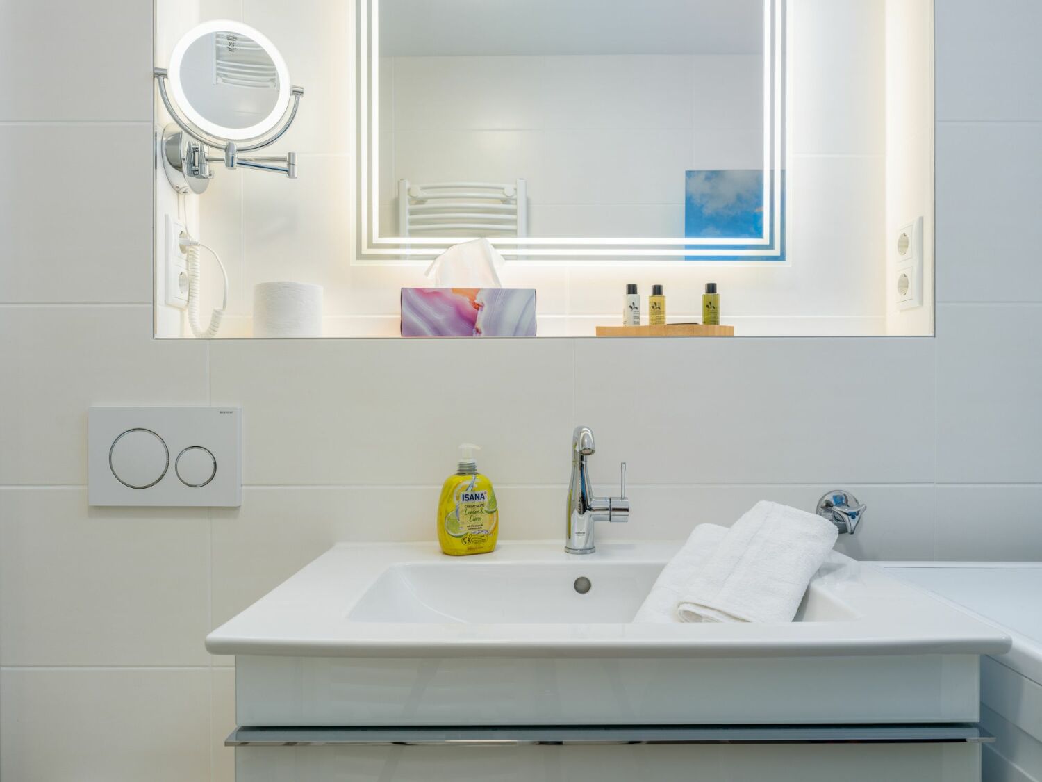 Westerland Fewo See-Lün_Kosmetikspiegel.jpg