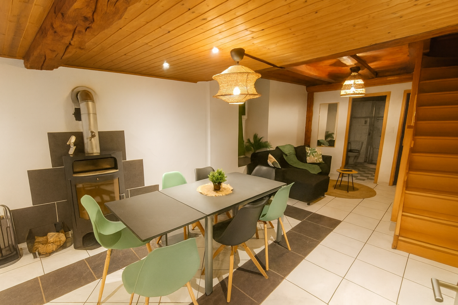 94EA4623-245A-4CB2-9E6F-F8844E71B39C 2.PNG