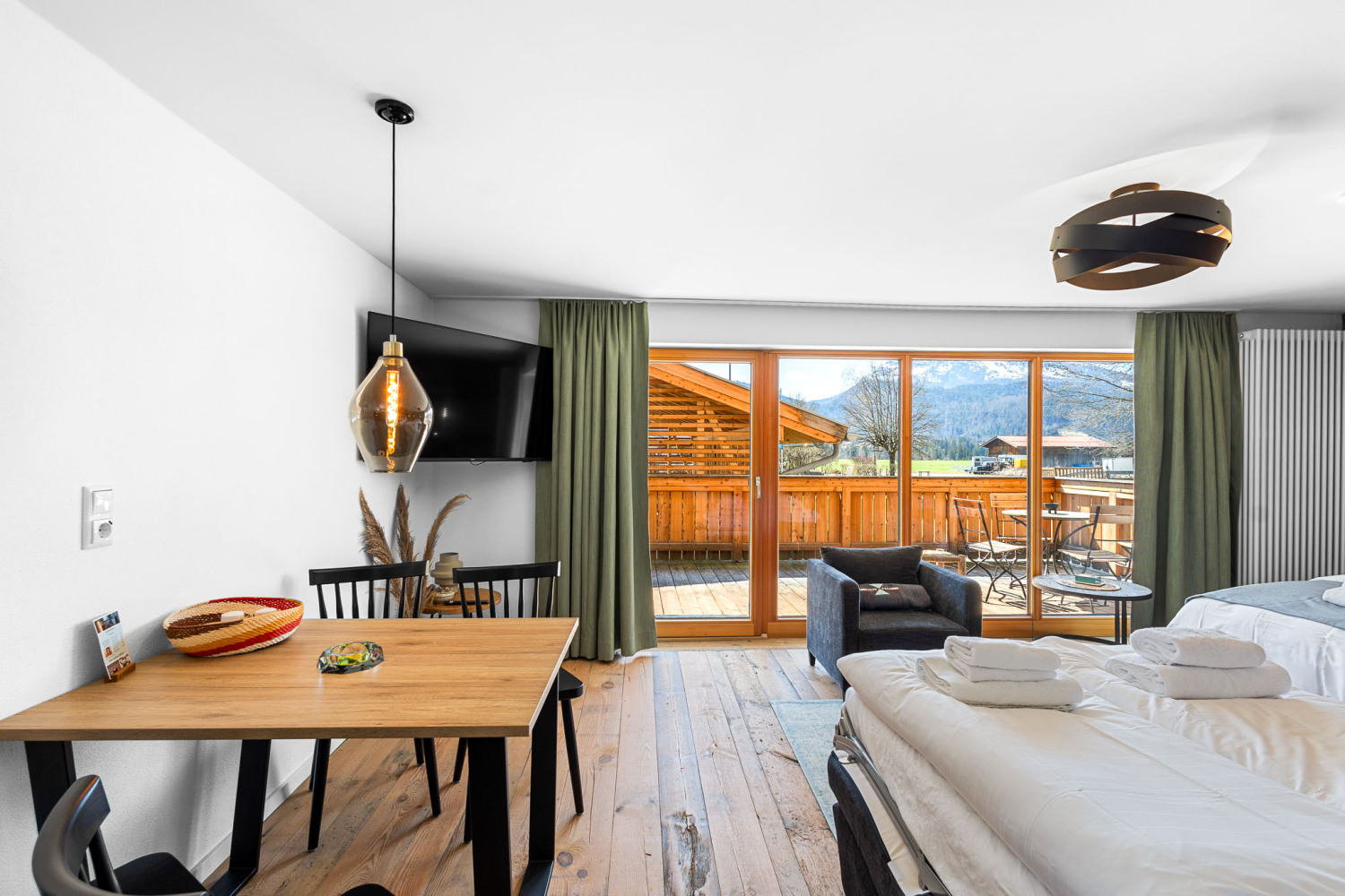 Soho Resort 01 - Steinplatte-36.jpg