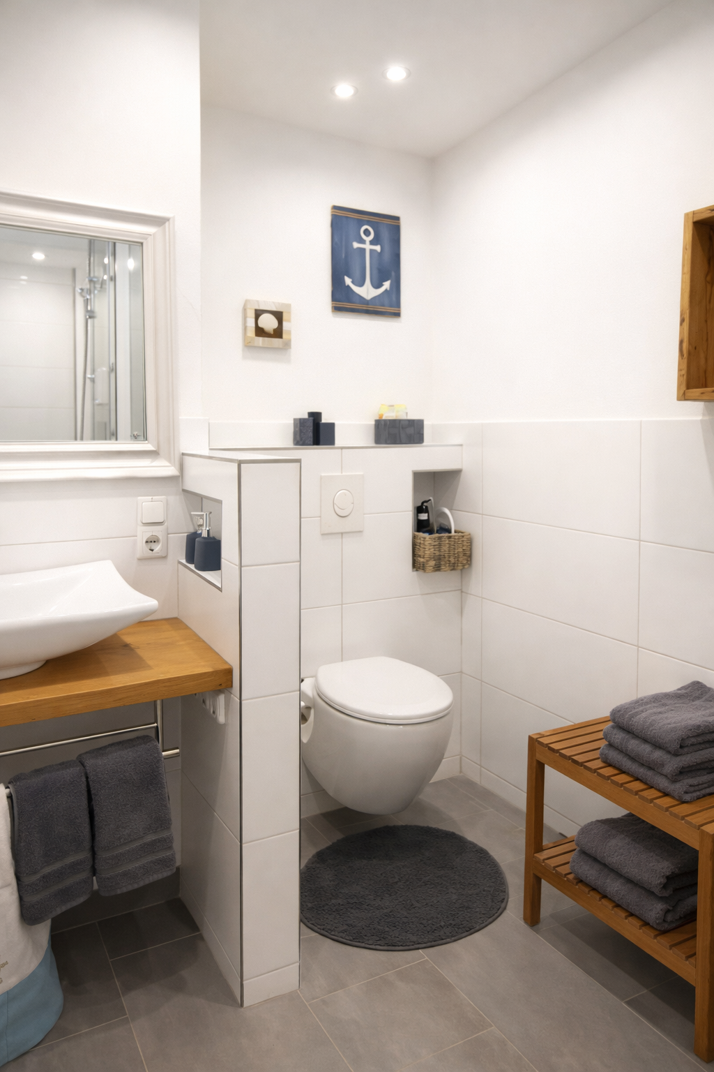 Modernes Bad mit Holzdetails.png