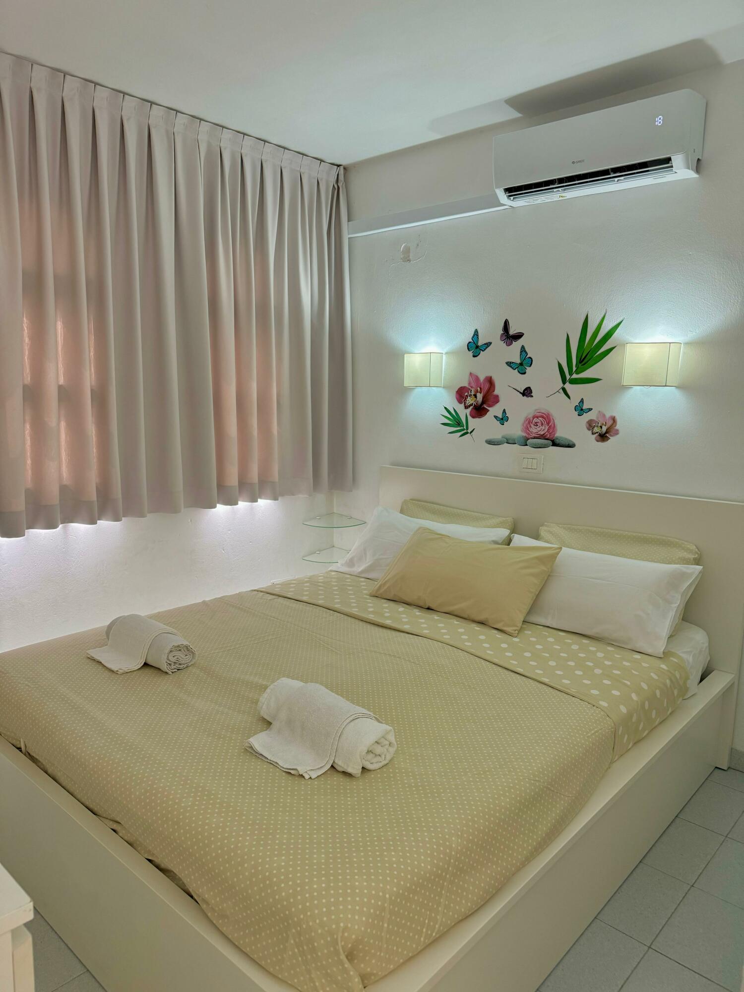 camera letto aria condizionata.jpg