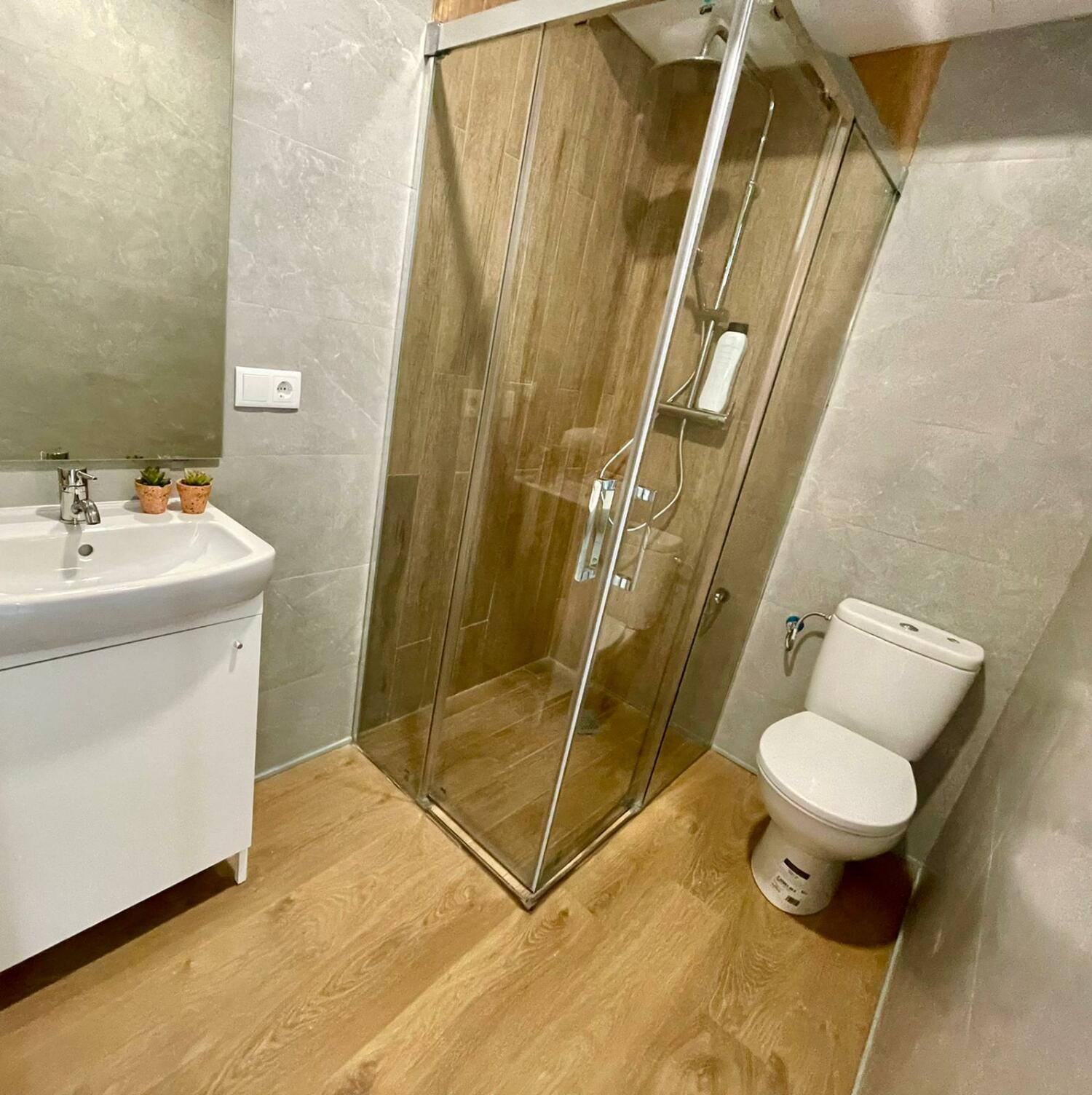 PHOTO-2022-04-05-14-56-58 1.jpg