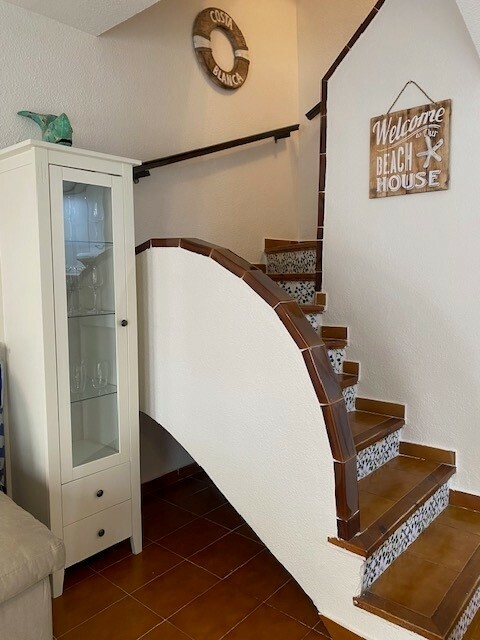 pic internal staircase.jpg