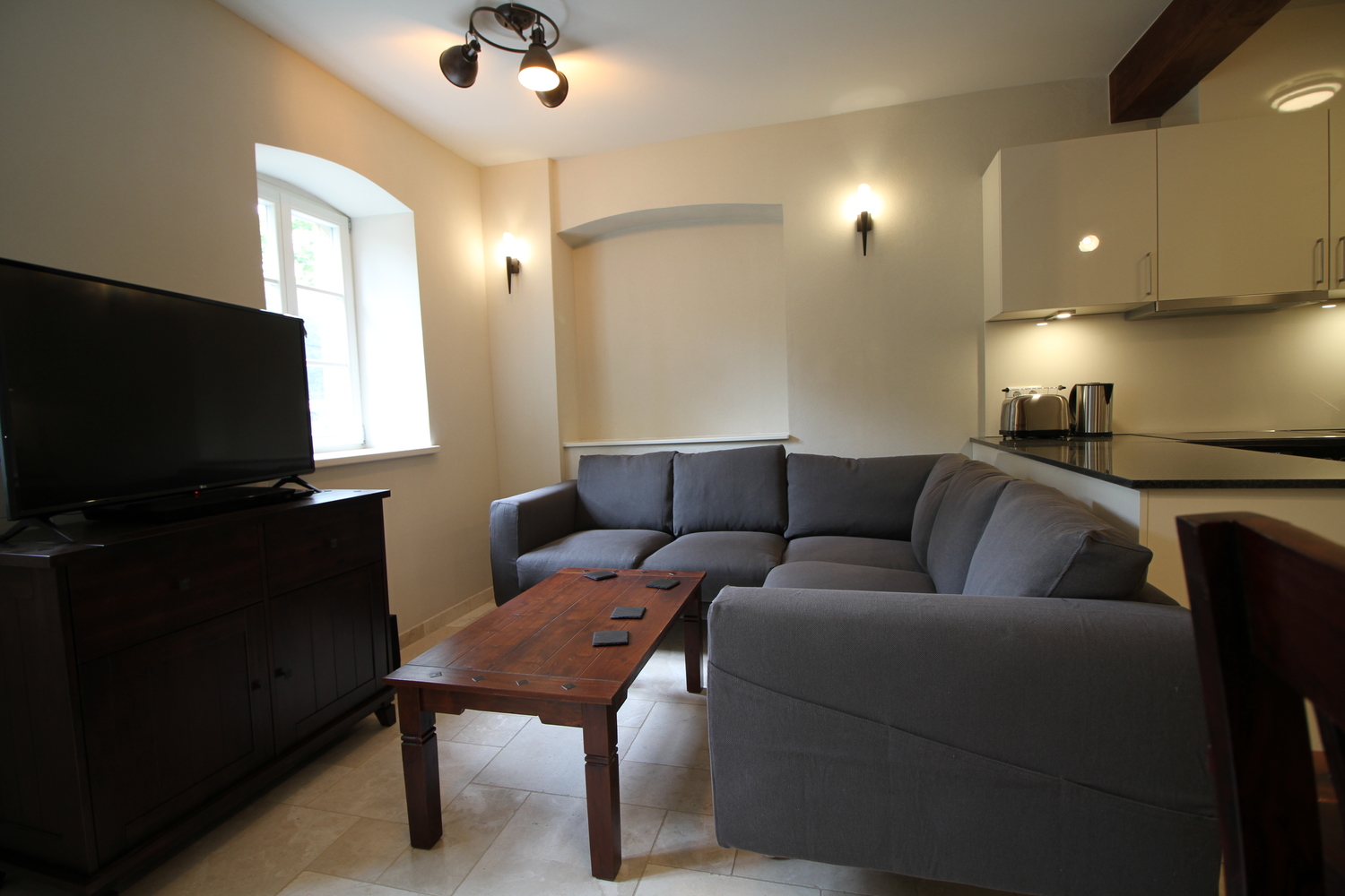 2. Die Sitzecke 2019_07_14_1258.JPG