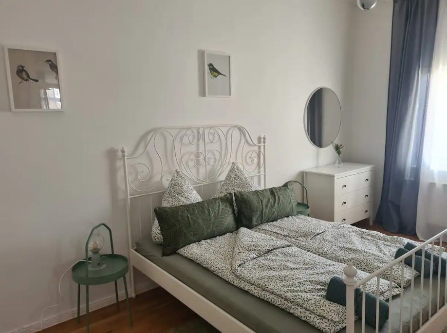 2024-07-29 15_57_05-Wohnung Nr. R4 _ Stadtzentrum _ Stilvoll _ Sightseeing - Wohnungen zur Miete in .png