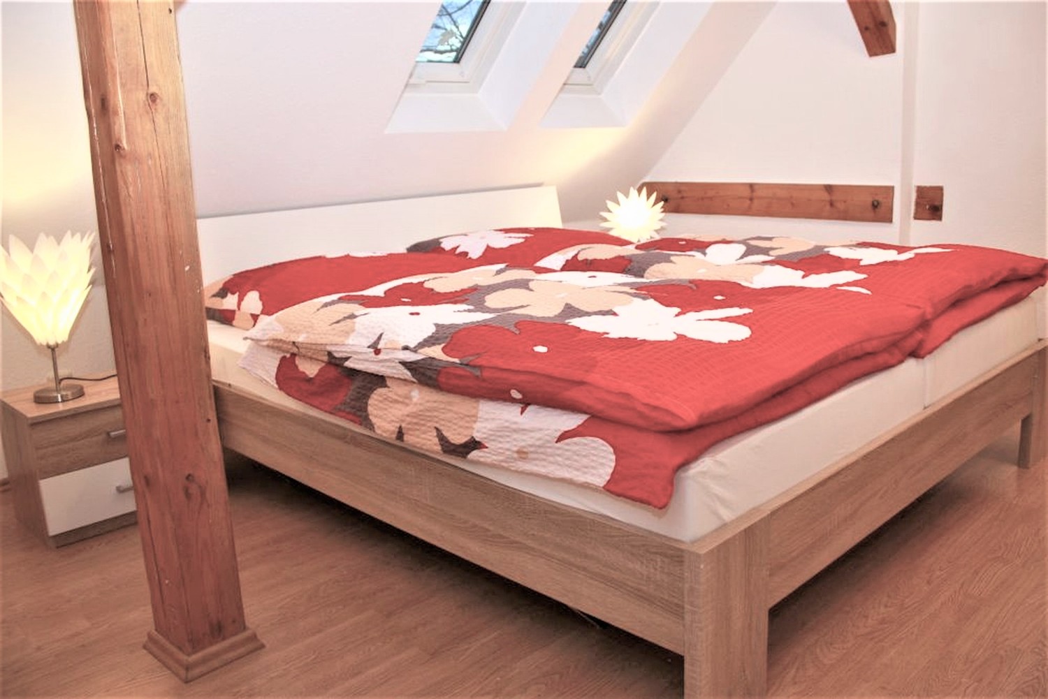 Schlafzimmer 1.jpg
