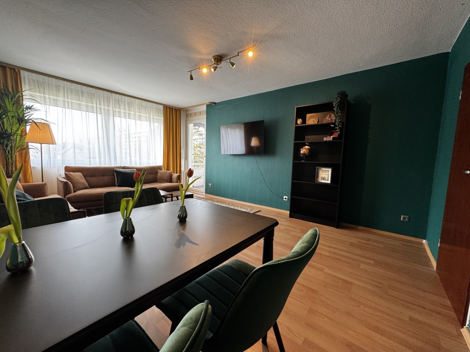 25-02-21 14-58-28 8872.jpg