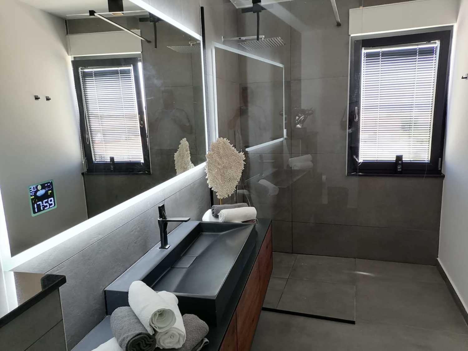 PHOTO-2020-07-06-14-12-25 (1).jpg