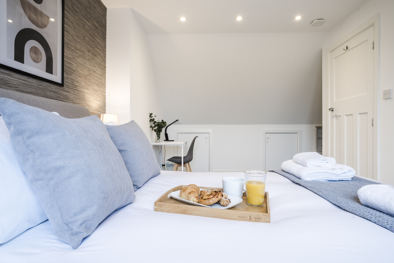 adrianna 7 barn close-9.jpg