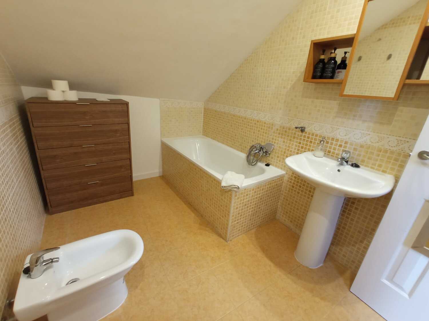 WhatsApp Image 2025-11-12 at 20.18.49 (1).jpeg