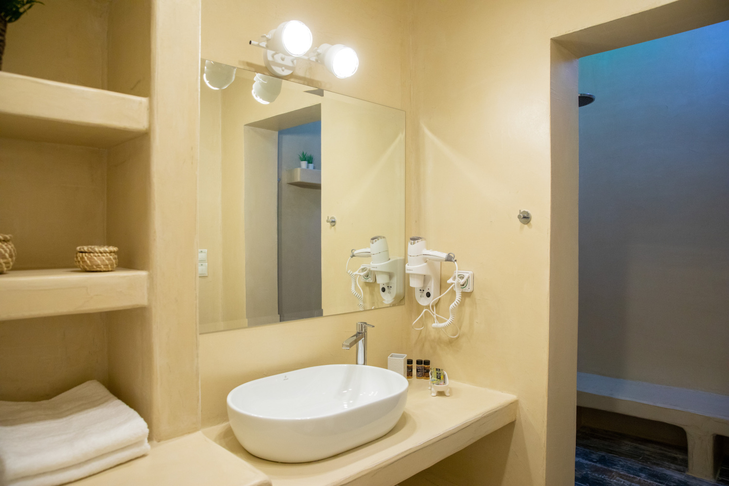 IMG_0028 reduced.jpg