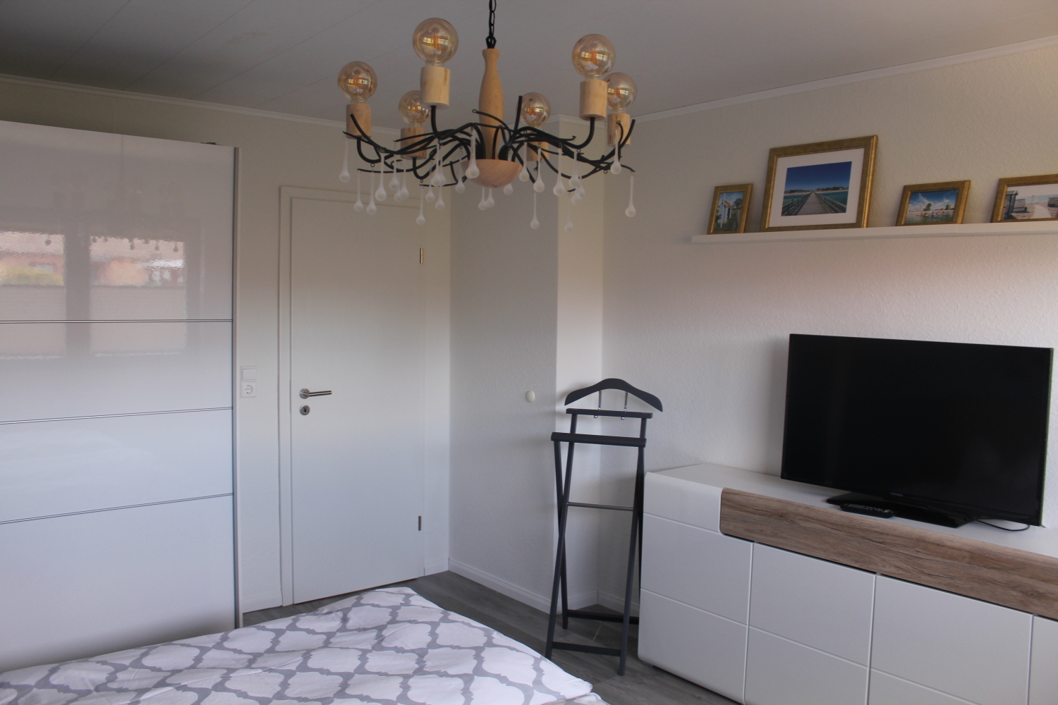 Schlafzimmer Erdgeschoß Harmonie 2.jpg