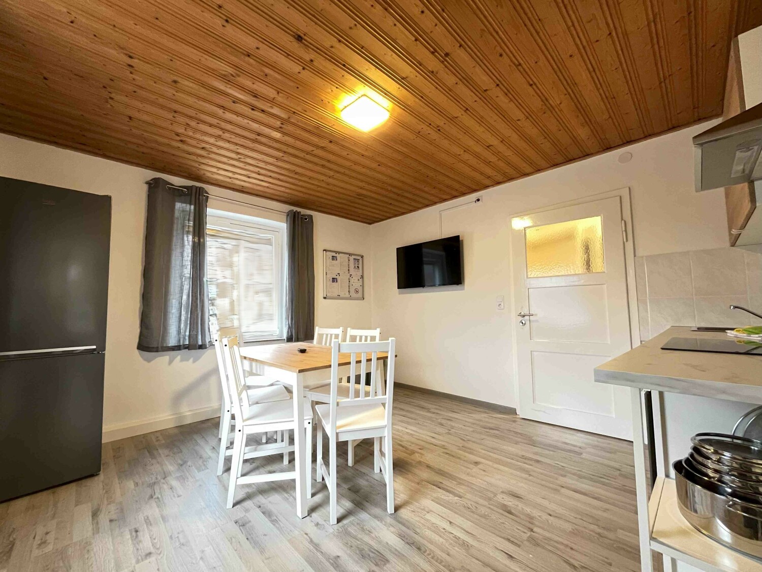 SAD801_ (EG) Zengerstraße 13, 92421 Schwandorf (3).jpg