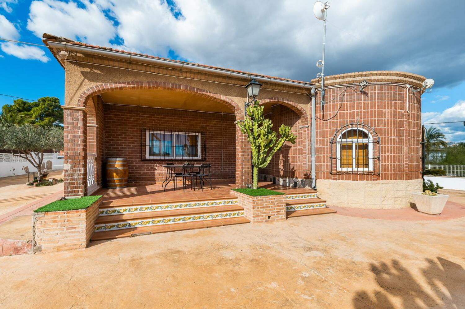 VILLA FRONT VIEW(52).jpeg