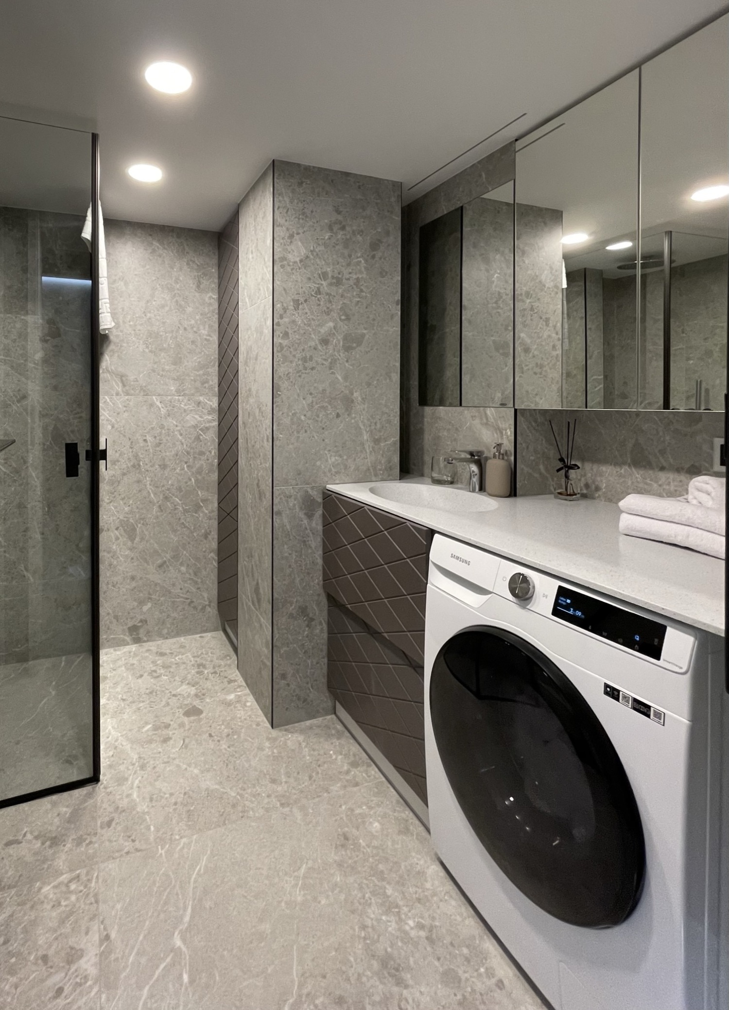 Peledyne - Owls nest apartments 12.JPEG