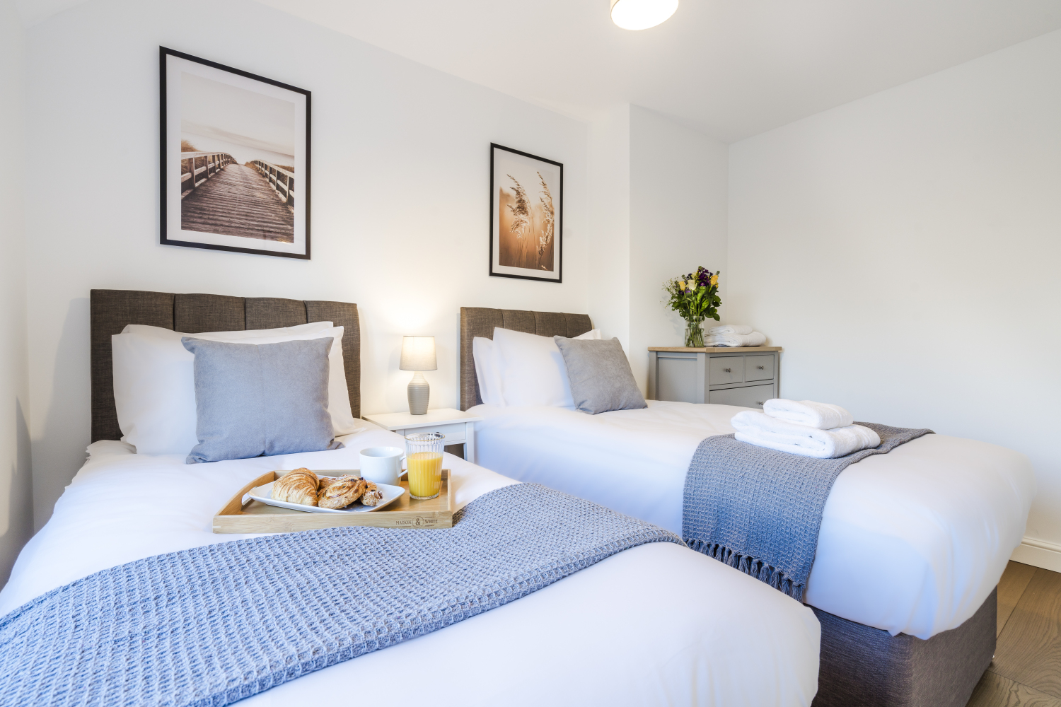 adrianna 7 barn close-31.jpg