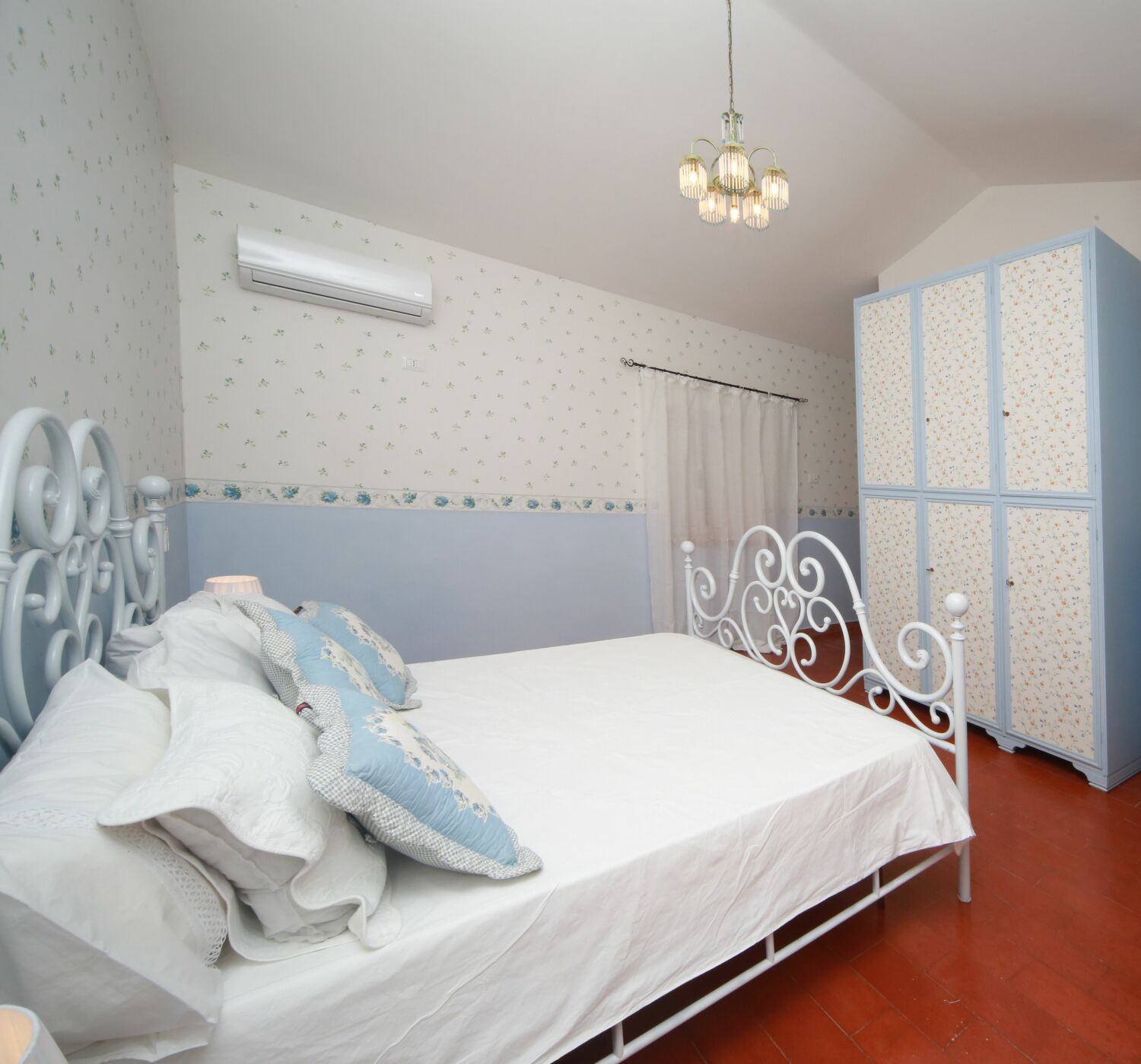 Piano superiore (5)_compressed.jpg