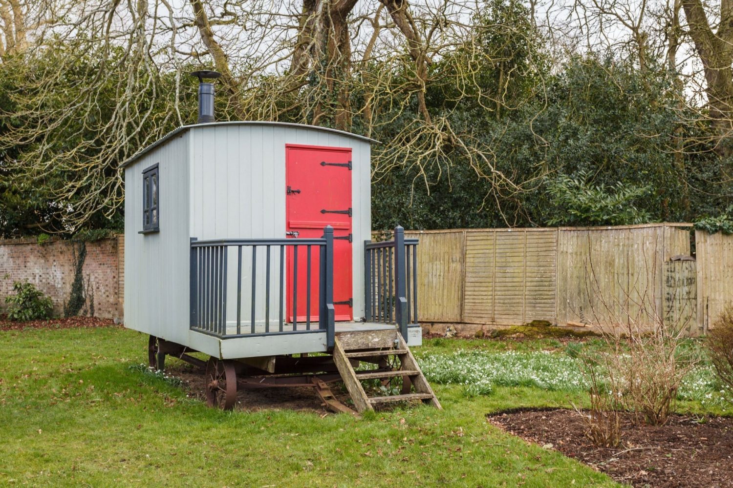 Shepherd's Hut exterior.jpg