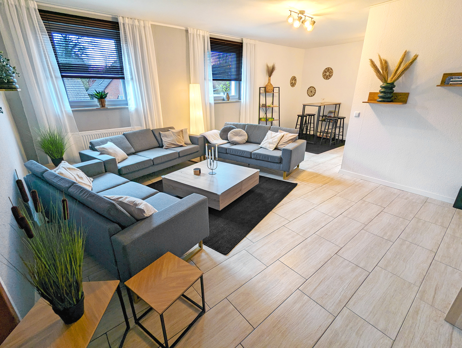 Wohnzimmer (2)bFHD.jpg