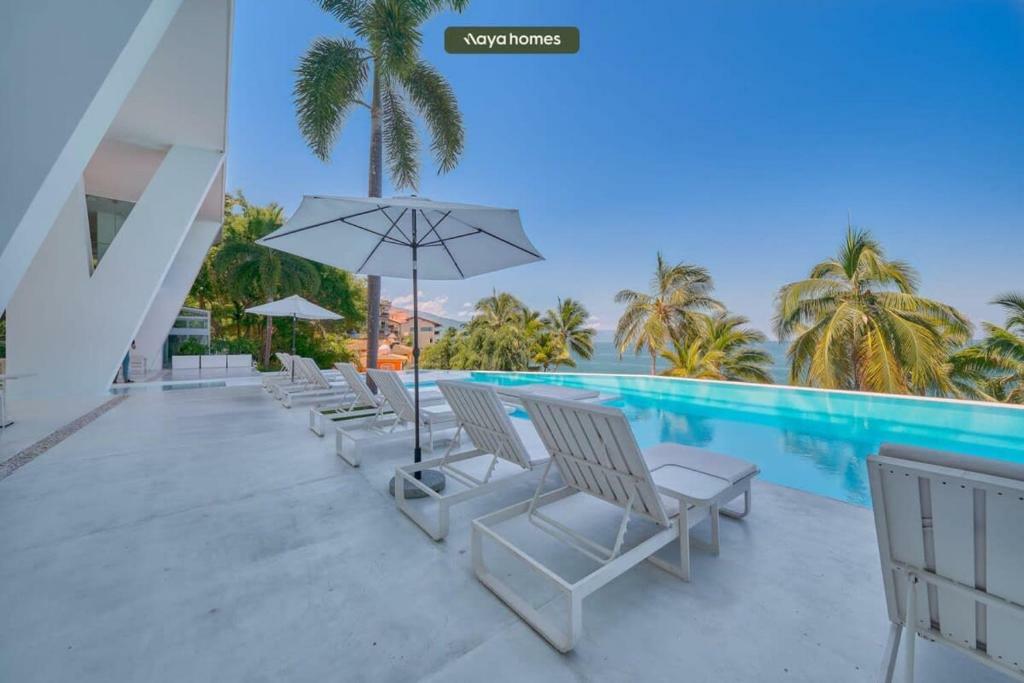 Lower pool plaza new.jpg