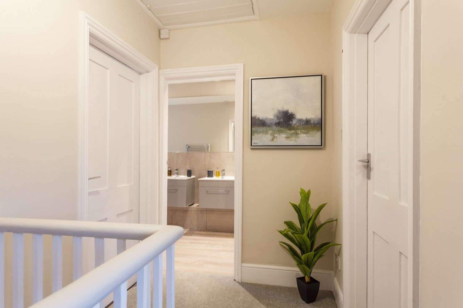 Reef House landing.jpg