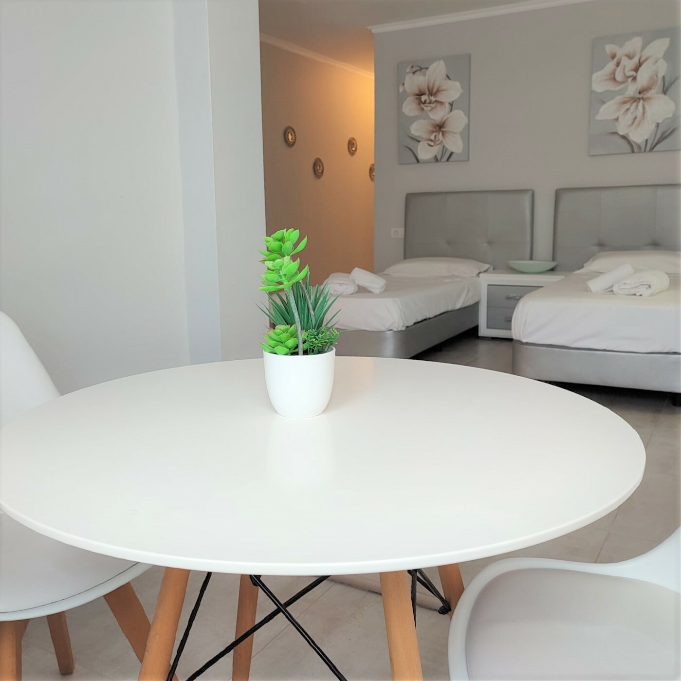 PHOTO-2022-04-13-12-36-07 (4).jpg