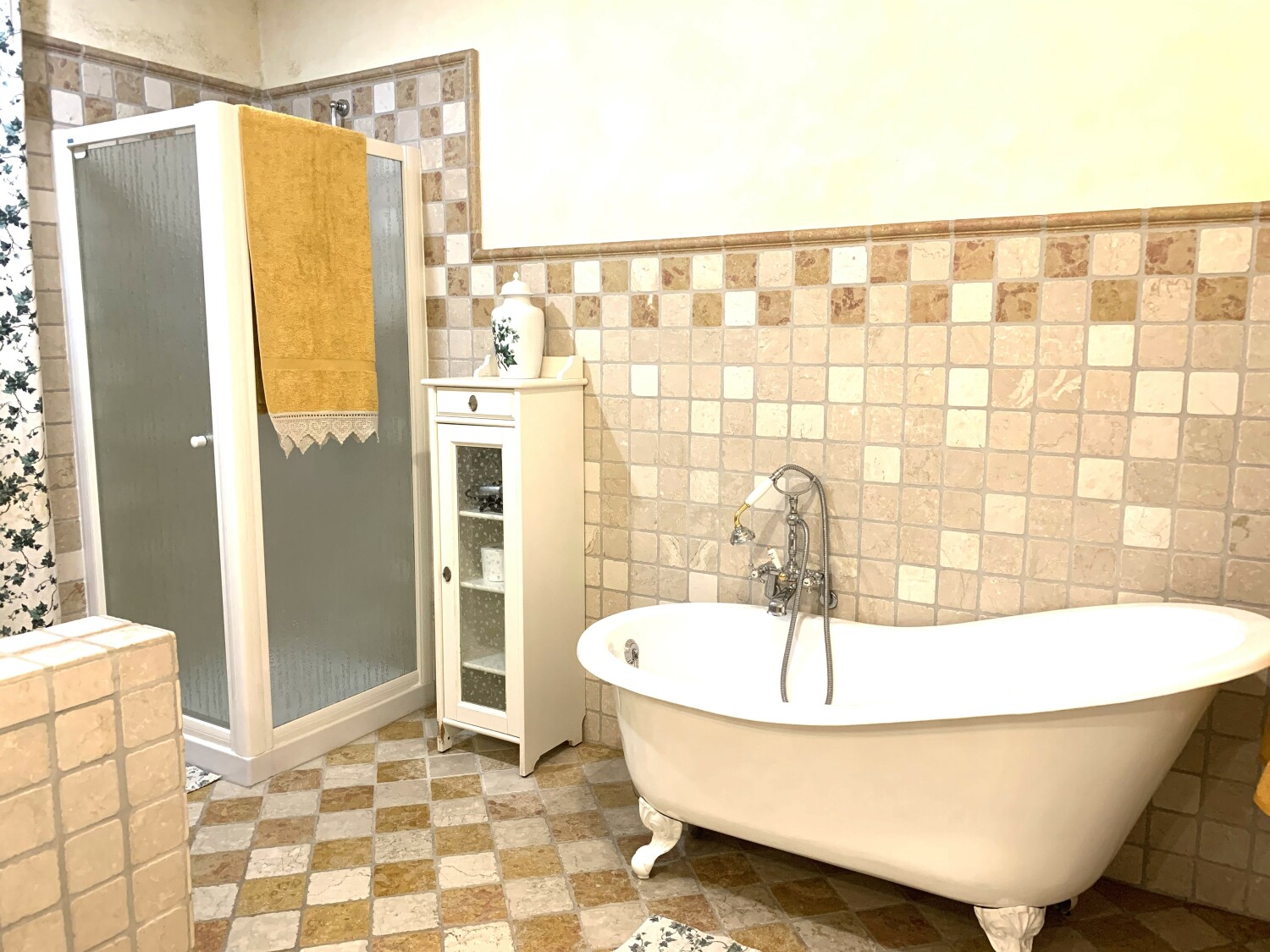 bagno condiviso 3.jpg