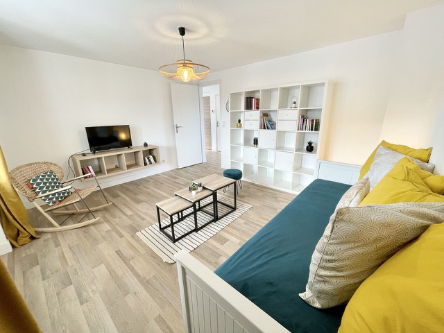 CARNAC SALON KERLESCAN.jpeg