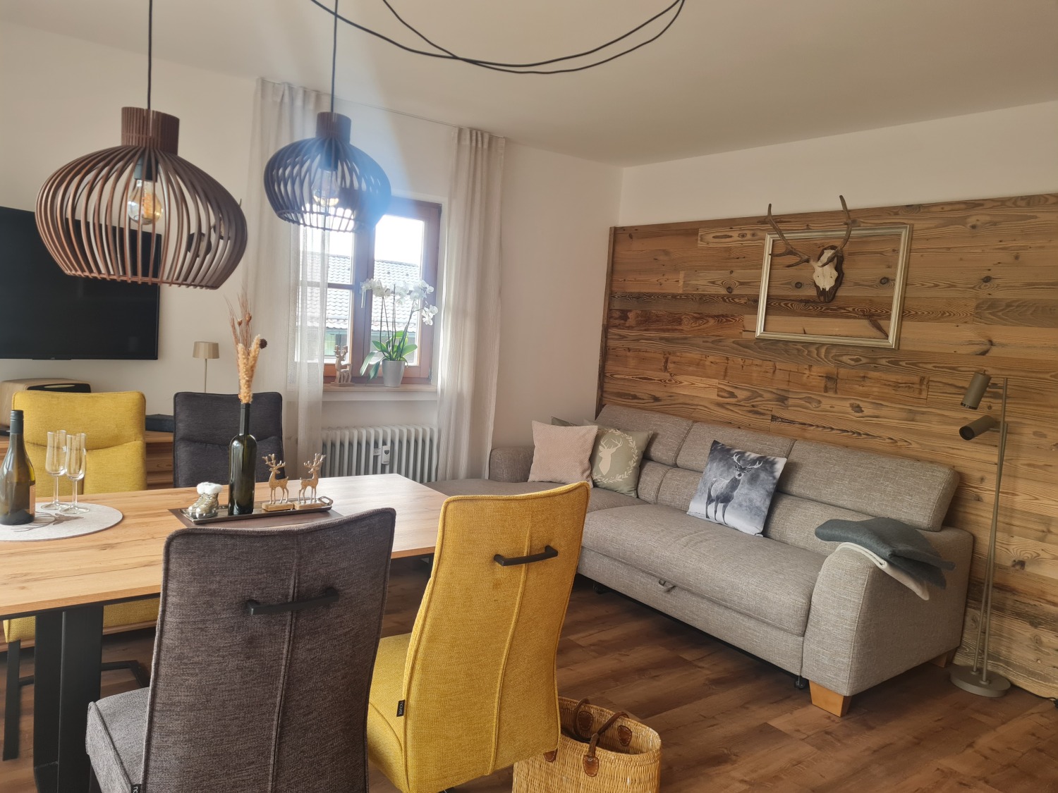 Wohnzimmer Eßzimmer Neu.jpg