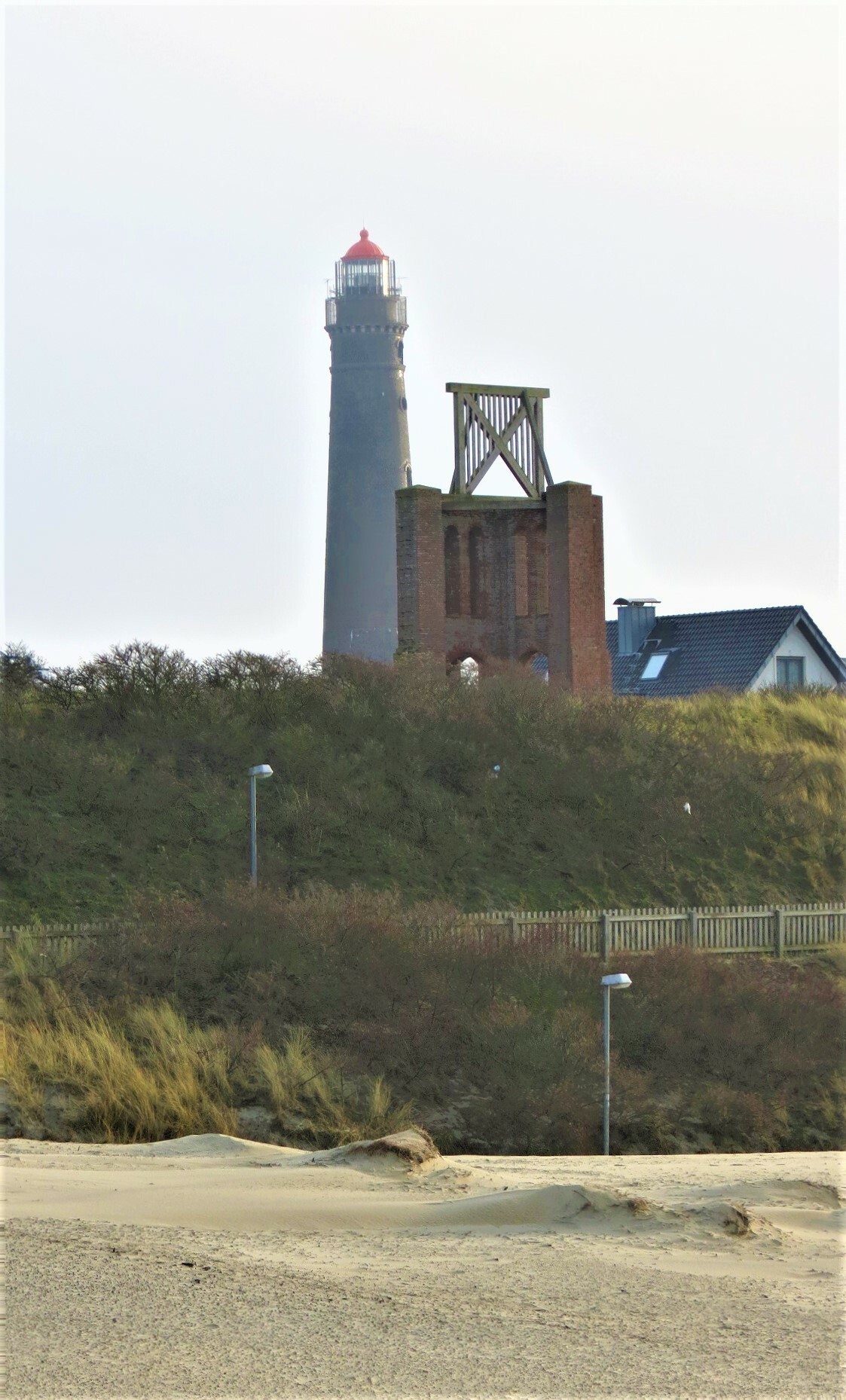 Borkum Leuchtturn im Hintergrund IMG_5856 - Kopie.jpg