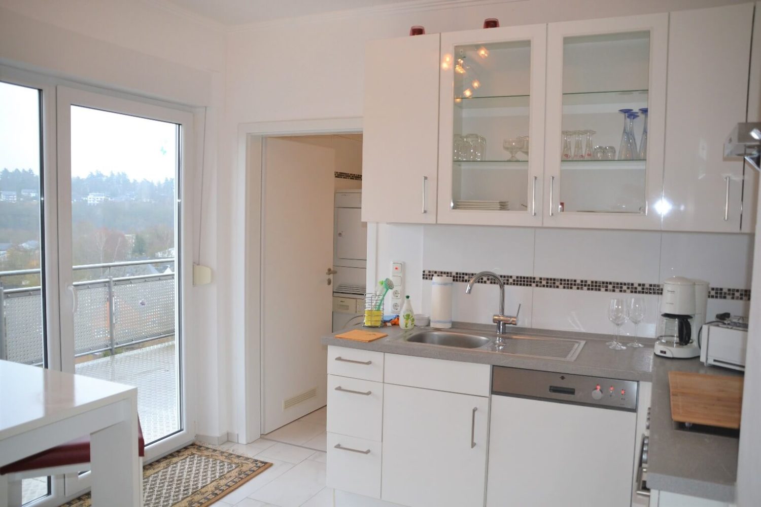 Küche Fenster Web.jpg