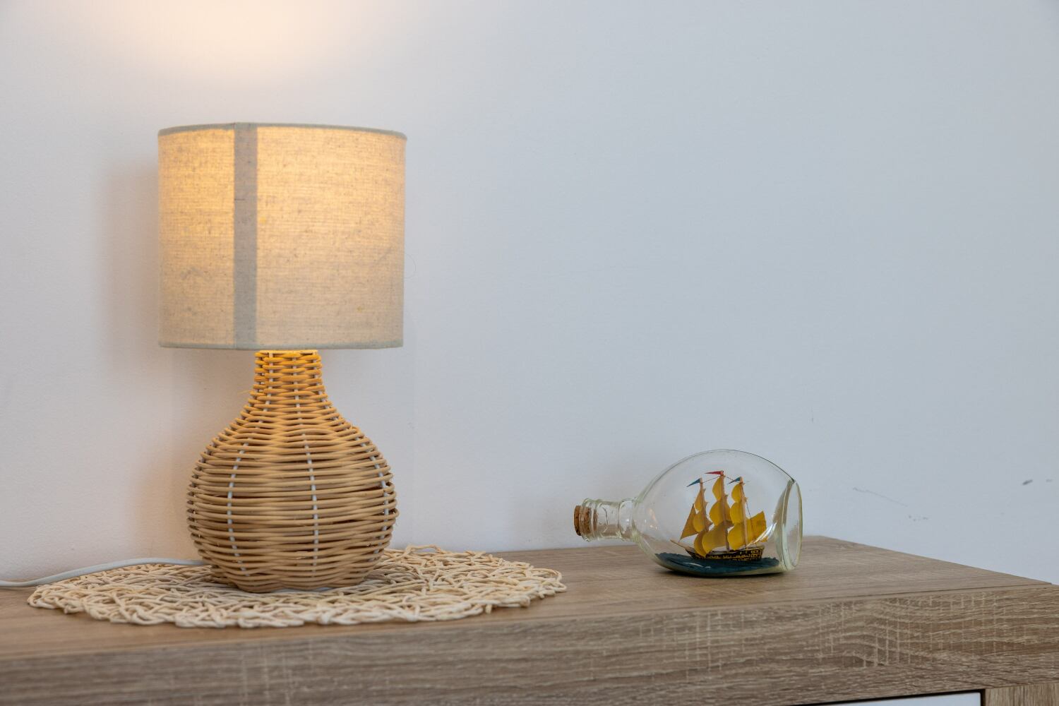 6_a42_bedroom1_12a - tiny800kb.jpg