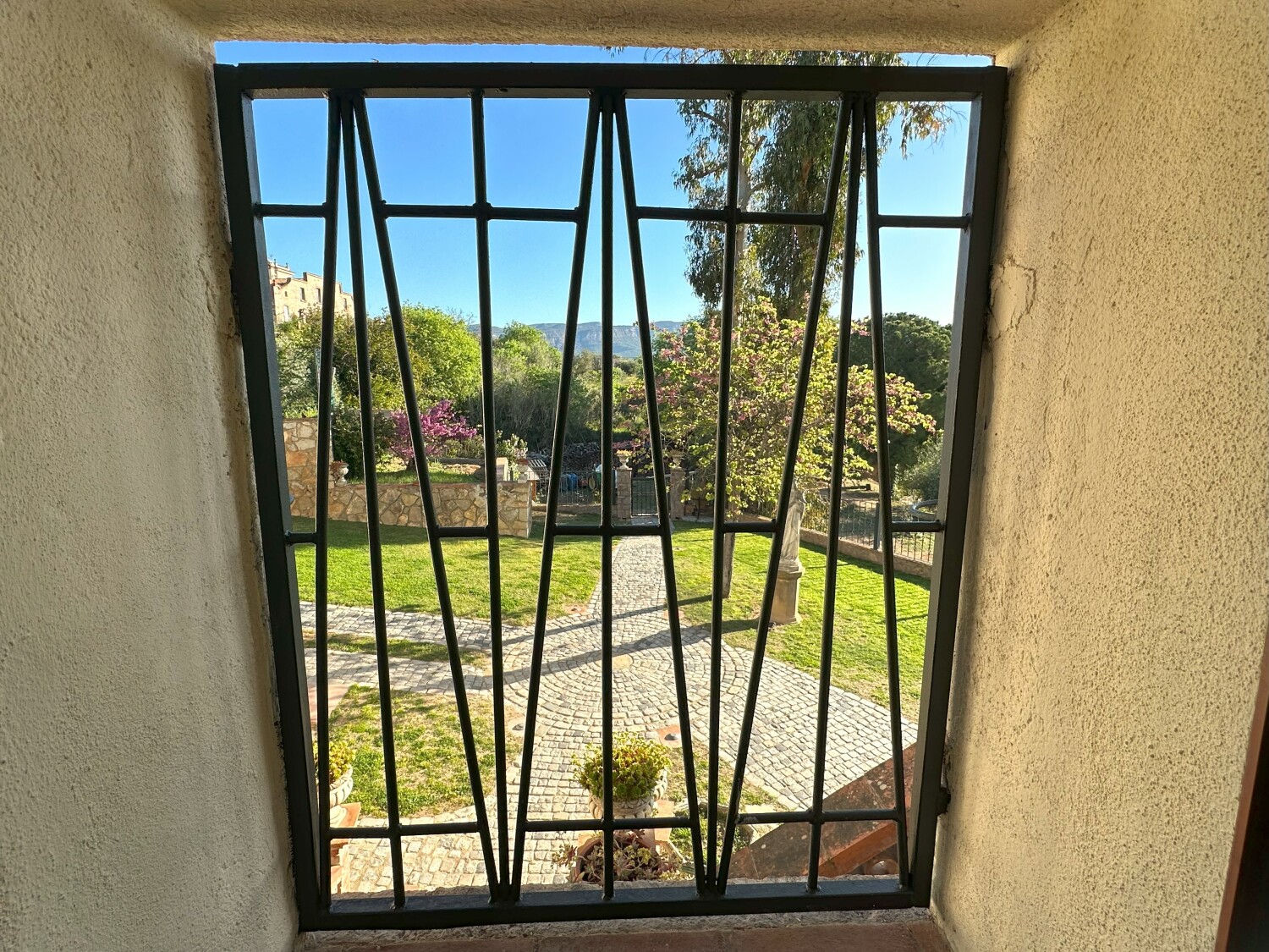 vistas-ventana-baño.jpg