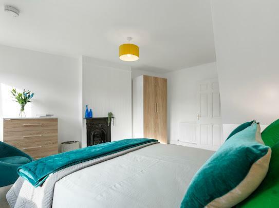 WhatsApp Image 2025-11-03 at 14.02.39 (1).jpeg